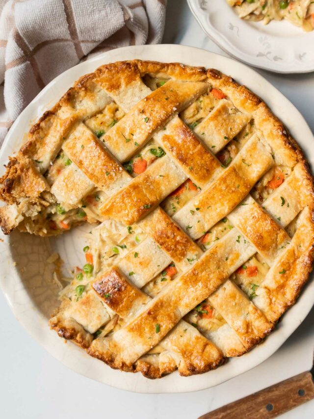 Easy Leftover Turkey Pot Pie Beyond The Noms