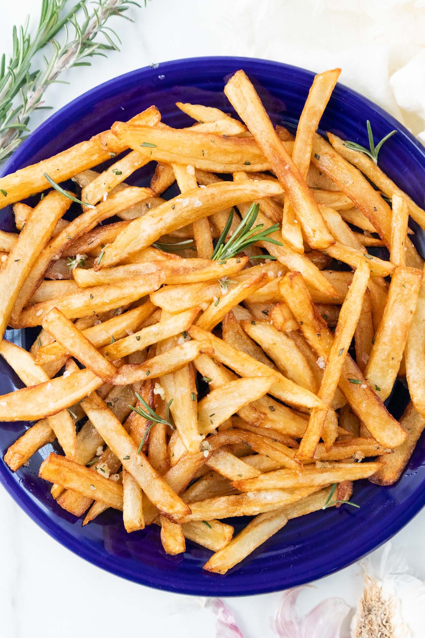 Rosemary Garlic Fries - BEYOND THE NOMS