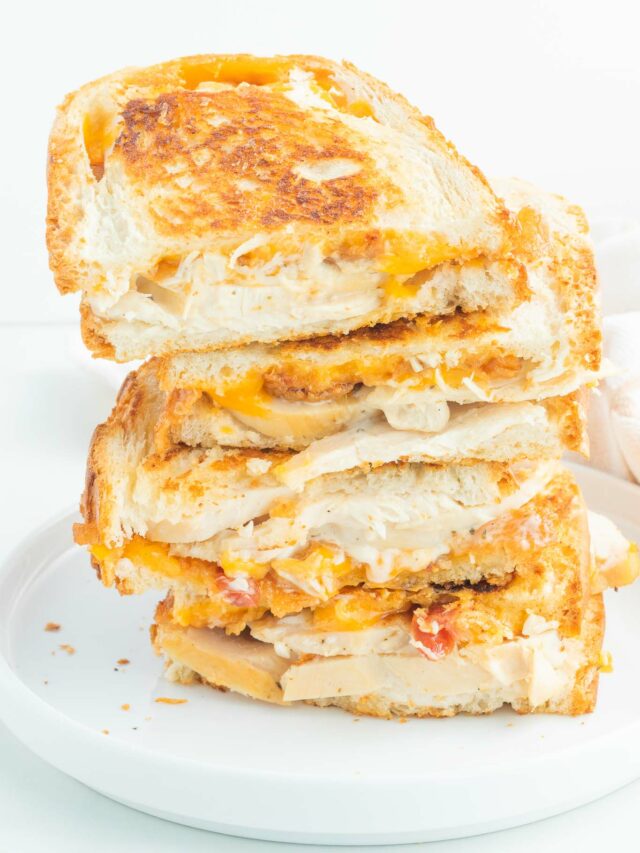 Chicken Bacon Ranch Sandwich BEYOND THE NOMS