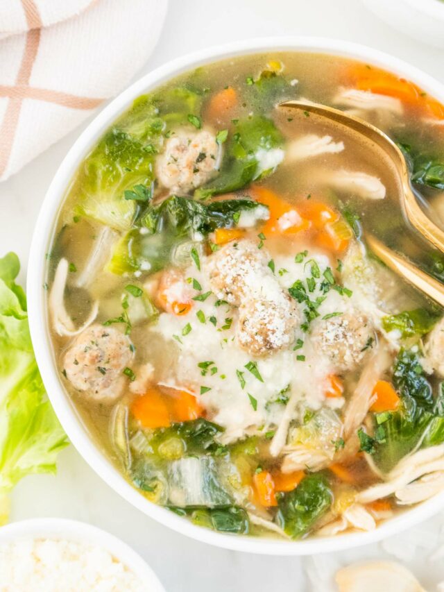 Instant Pot Escarole Soup with Chicken and Meatballs - BEYOND THE NOMS