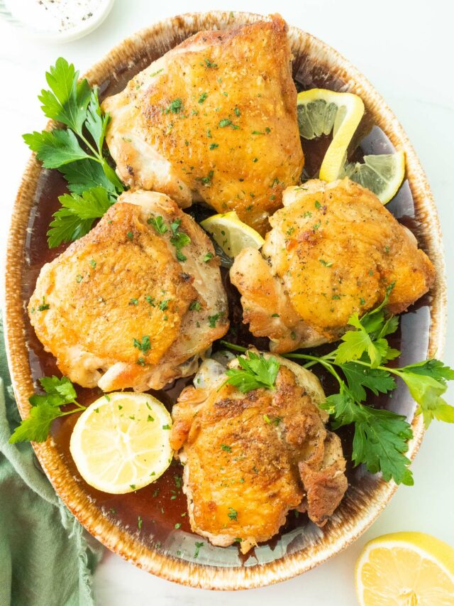 Crispy Pan Seared Salt and Pepper Chicken Thighs BEYOND THE NOMS