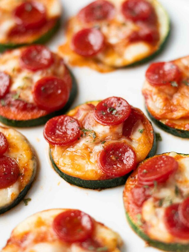 Zucchini Pepperoni Pizza Bites - BEYOND THE NOMS